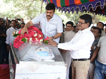 Tollywood Pays Homage to Ranganath