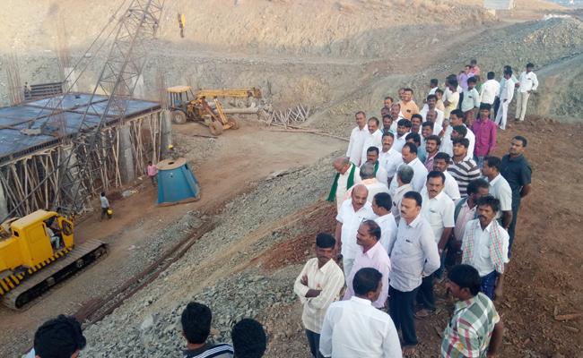 Handri YSRCP Demands Early Completion Of Handri-Niva Canal Works