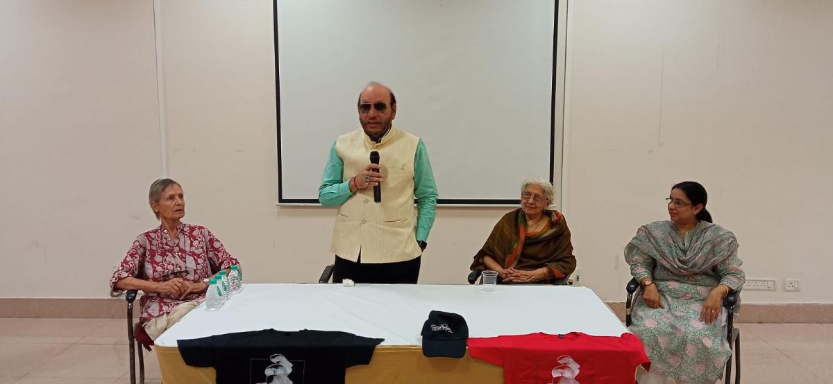 Prof. Syed Ainul Hasan addressing. Ms. Frauke Quader, Prof. Fatima Ali Khan and Prof. Salma Ahmed Farooqui also seen