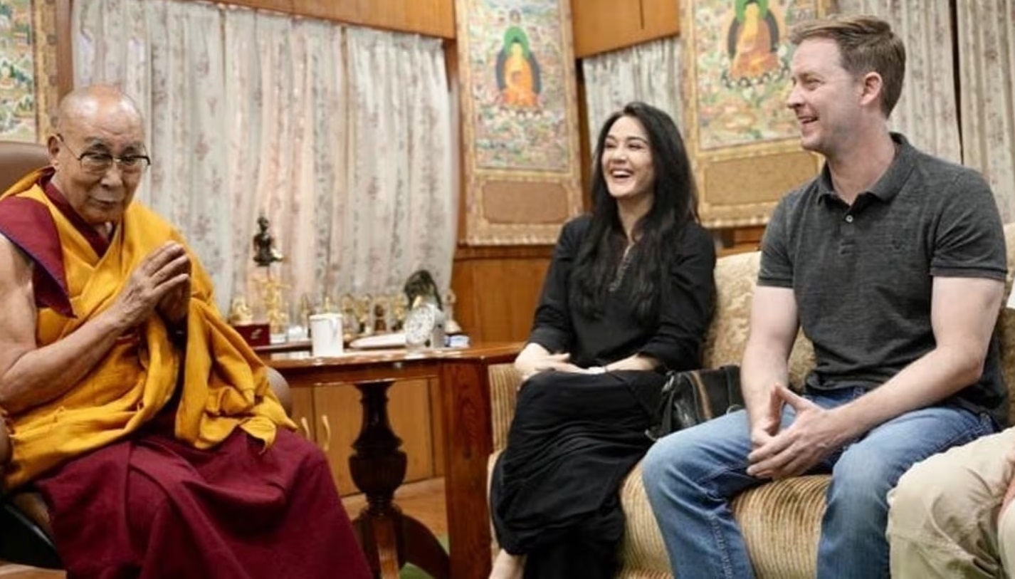 Preity Zinta Real Open Sexy Videos - Preity Zinta, husband Gene Goodenough get clicked with Dalai Lama