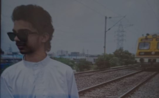Hyderabad boy dies shooting for Instagram reel in front of running train - Vimarsana News