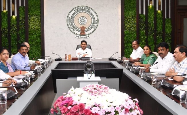 YSRCP Govt to Launch YSR Zero Interest Scheme for Women on Aug 10 - Vimarsana News