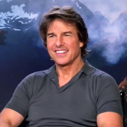 Hollywood star Tom Cruise promotes MI franchise in Hindi - Vimarsana News