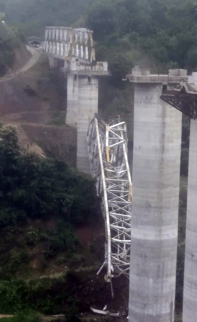 26 killed as under-construction railway bridge collapses in Mizoram - Vimarsana News