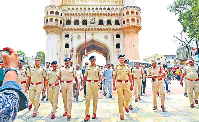 Hyderabad Cops Make Foolproof Security Arrangements for Ganesh Immersion Tomorrow - Vimarsana News