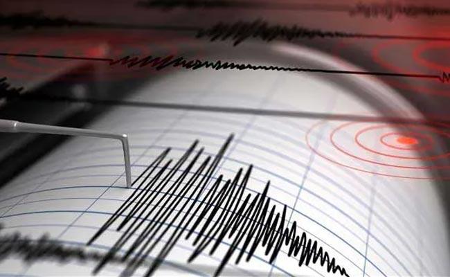Two Back-to-Back Quakes Hit Nepal, Tremors Felt in Delhi - Vimarsana News
