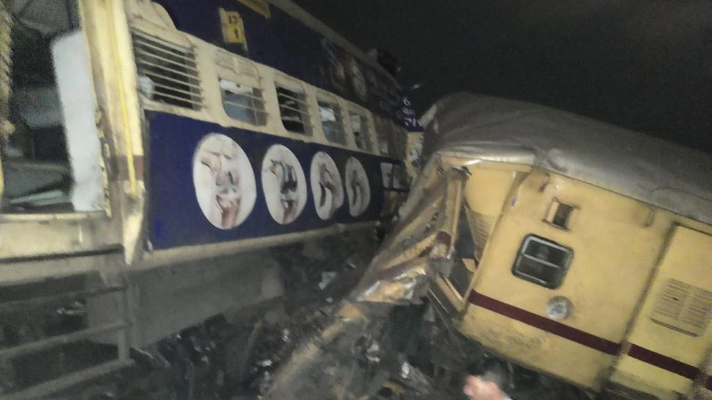 Andhra collision: 11 of the dead train passengers identified - Vimarsana News