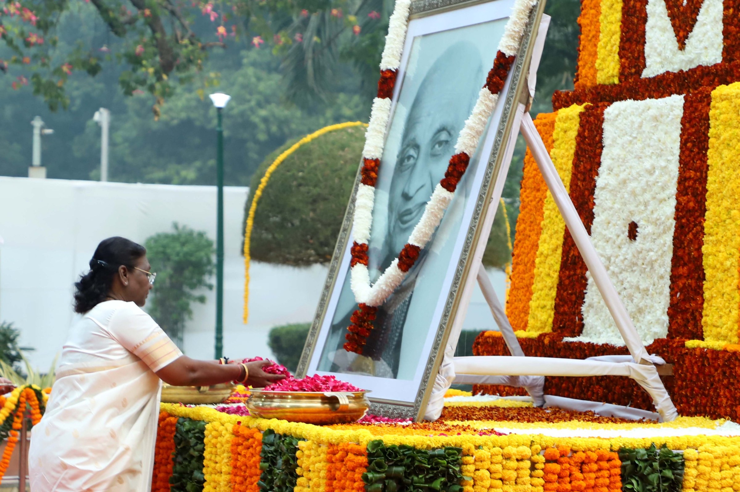 Prez, V-P, PM remember Sardar Patel on his birth anniversary - Vimarsana News