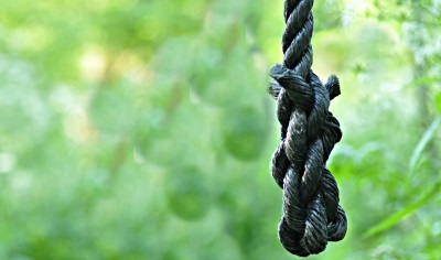 14-year-old boy's body found hanging in Lucknow park - Vimarsana News