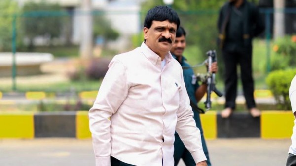 BRS turncoat makes Malkajgiri a battle of egos for miffed KCR - Vimarsana News