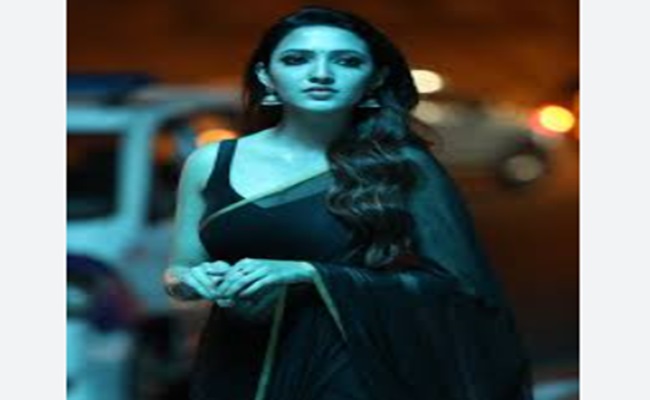 Neha Shetty Prioritizes Quality over Quantity - Vimarsana News