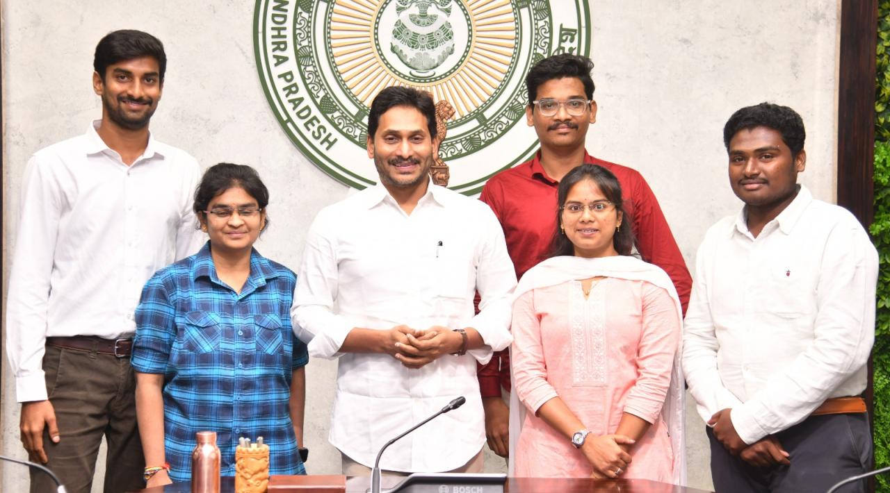 Recap 2023: CM YS Jagan Spearheads Educational Revolution in Andhra Pradesh - Vimarsana News
