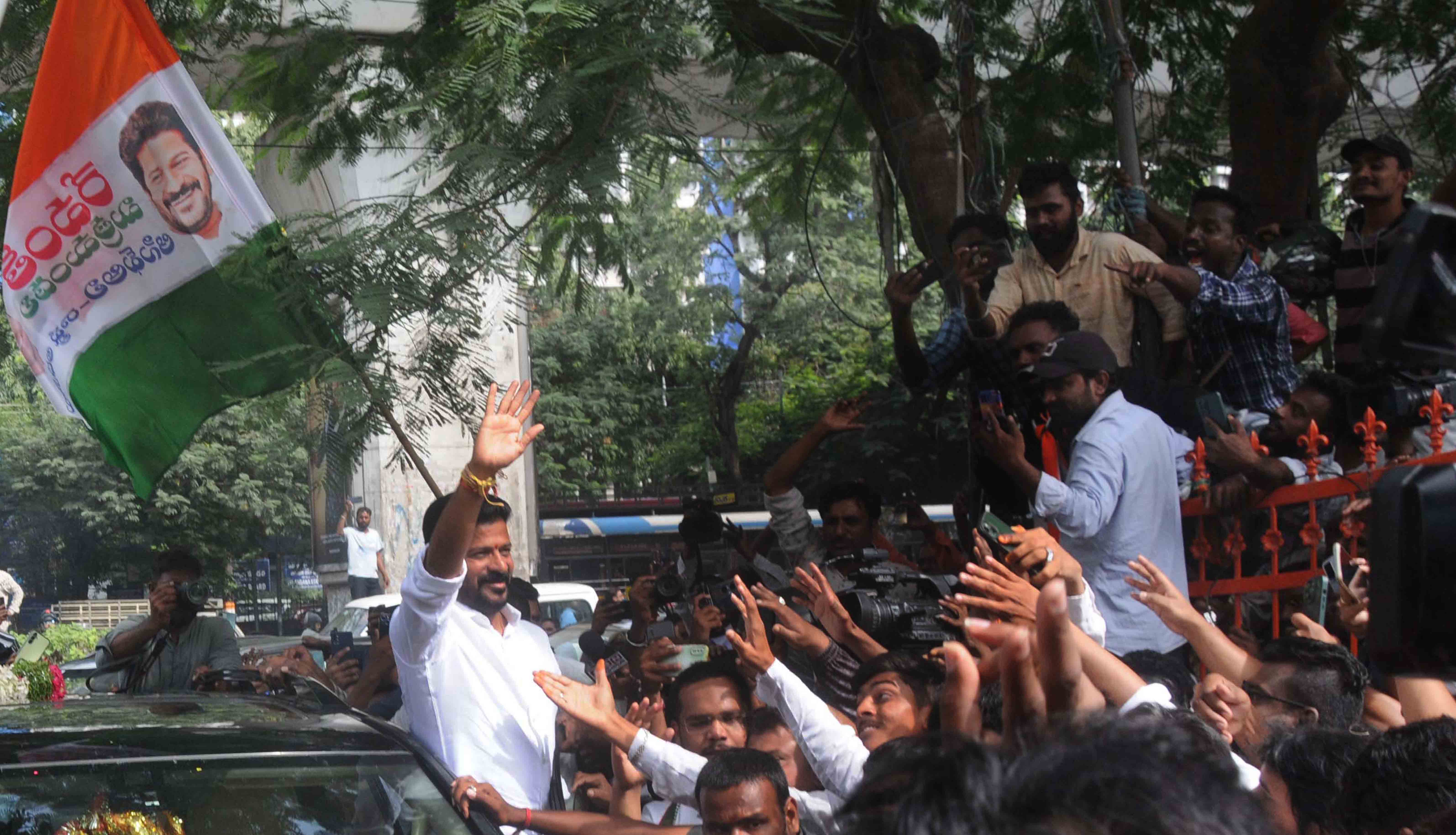 20 turncoats get elected on Congress tickets in Telangana - Vimarsana News