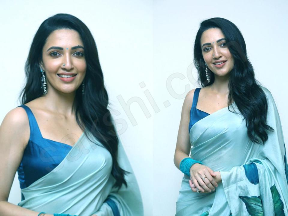 Happy Birthday to The Most Happening Heroine Neha Shetty - Vimarsana News