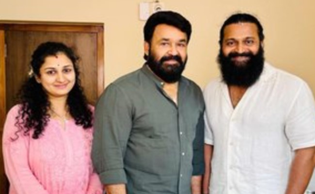 'Kantara' star Rishab Shetty shares pics from his meet-up with 'legendary Mohanlal sir' - Vimarsana News