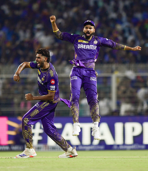 IPL 2024: Iyer, Salt, Russell star as KKR survive Karn scare to beat RCB by one run - Vimarsana News