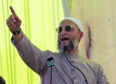 Owaisi's party releases Telugu song to reach out to voters - Vimarsana News