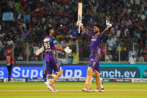 IPL 2024: Starc, Shreyas, Venkatesh steer KKR into final after eight-wicket win over SRH - Vimarsana News