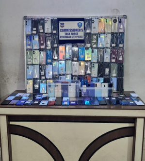 Smartphone theft, smuggling gang busted in Hyderabad - Vimarsana News