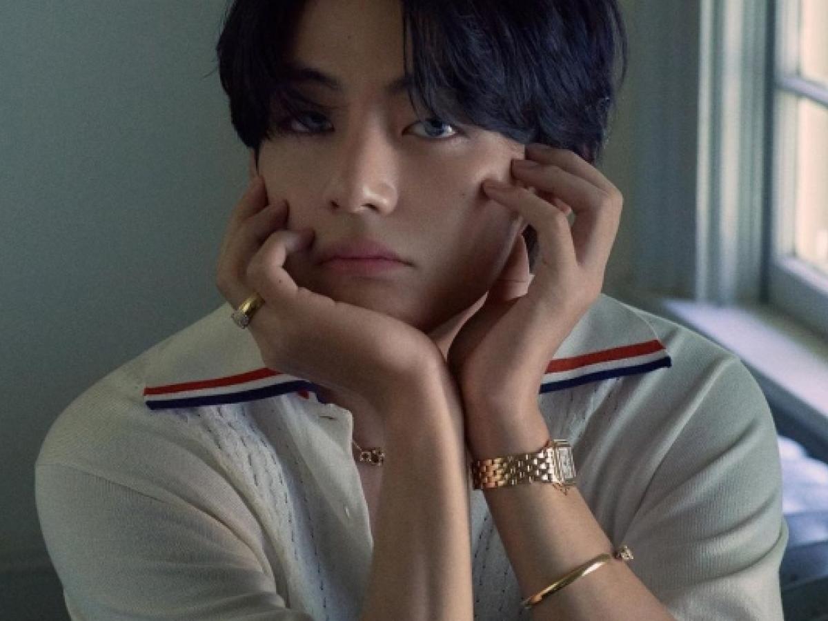 From Panthere De Cartier Watch to Ring, Costliest Things Taehyung Sported  in Vogue Korea