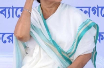  Let's oust BJP without thinking of who will be leader after polls: Mamata 