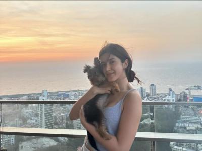 shanaya-kapoor-shares-adorable-pics-with-pabloooo-Sakshi Post