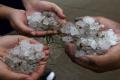 Hyd witnesses heavy rains with hailstorm - Sakshi Post