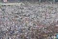 Jagan keeps surging crowd on toes - Sakshi Post