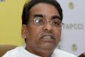 Union Minister J D Seelam heckled by Samaikyandhra supporters - Sakshi Post