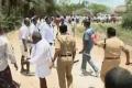 20 injured in clashes during Andhra polls 20 injured in clashes during Andhra polls - Sakshi Post