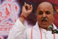 Will welcome those ready to return to Hindu fold: Togadia Will welcome those ready to return to Hindu fold: Togadia - Sakshi Post