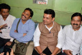 Maha CM travels by Mumbai's lifeline; interacts with commuters Maha CM travels by Mumbai's lifeline; interacts with commuters - Sakshi Post