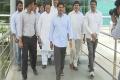 YS Jagan reaches Rajahmundry, to console Jyothula Nehru - Sakshi Post