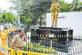 Bid to remove Shoban Babu&#039;s statue thwarted - Sakshi Post