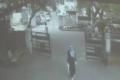 Man clad in burqa steals jewellery from employer&#039;s house - Sakshi Post