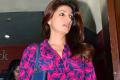 Entrepreneur, producer and author Twinkle Khanna was “choking” at 30,000 feet in a flight when she was forced to inhale the smell of “dead toads” from a fellow passenger’s socks. &amp;amp;nbsp; - Sakshi Post