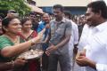 Public giving traditional welcome to YSRCP President YS Jagan Mohan Reddy - Sakshi Post