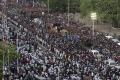 Lakhs bid adieu to DMK Chief Karunanidhi - Sakshi Post