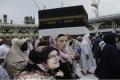 Large Number Of Muslim Women Likely To Go To Haj Without ‘Mehram’ In 2019: Naqvi - Sakshi Post