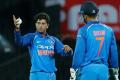 How MS Dhoni Guides Bowlers To Find Their Mark - Sakshi Post