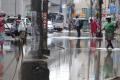 Rains lashed Hyderabad city on Friday Rains lashed Hyderabad city on Friday - Sakshi Post