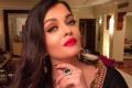 How to Get Aishwarya Rai's Staple Makeup Look for Formal Christmas Party - Sakshi Post