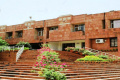 JNU Decomposed Body Found Hanging in JNU Forest Region - Sakshi Post