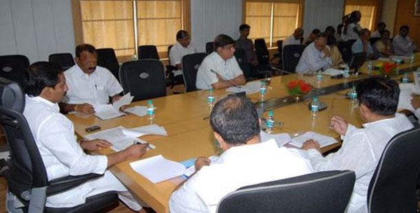 CM holds emergency cabinet meet - Sakshi Post