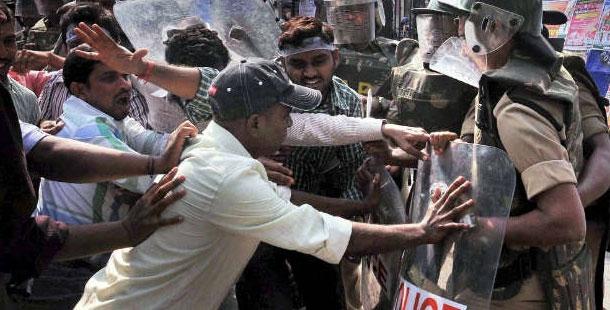 Telangana protest continues on day two - Sakshi Post
