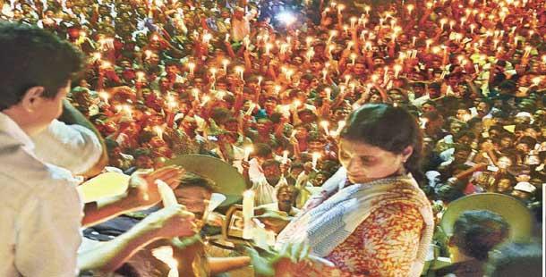 Thousands pledge support for Jagan - Sakshi Post