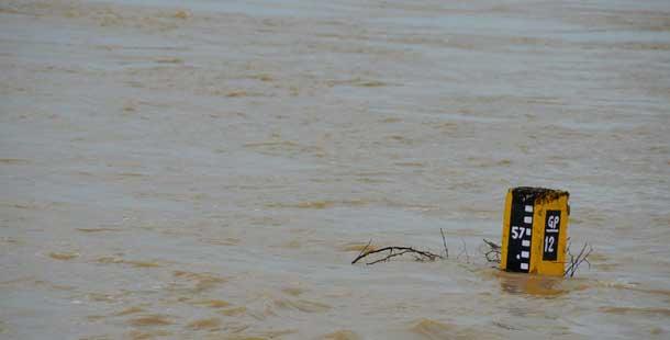 Water level of  Godavari steady at Dowleswaram - Sakshi Post