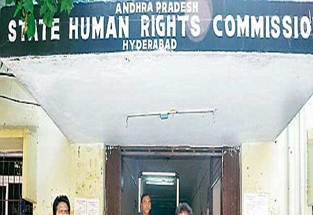 Harassed by SI, woman visits Human Rights commission - Sakshi Post