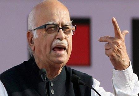 BJP leaders meet Advani, says will support T bill in RS - Sakshi Post