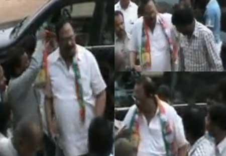 Rebel star Krishnam Raju loses temper on BJP workers - Sakshi Post